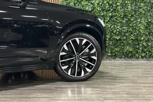 Volvo XC90 (2025) thumbnail 4