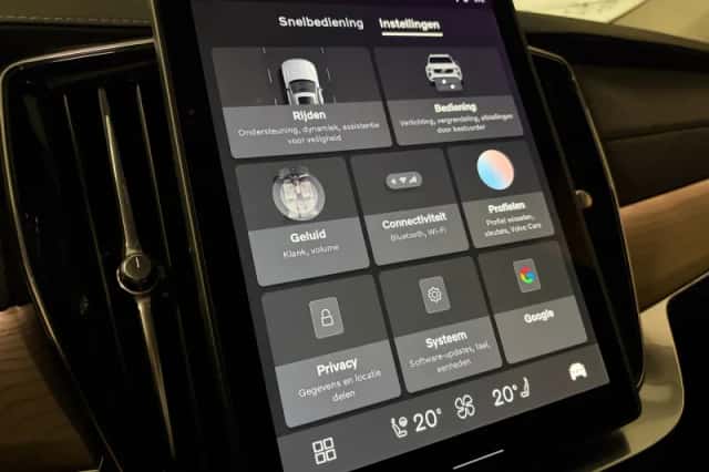 Volvo XC90 (2025) thumbnail 33