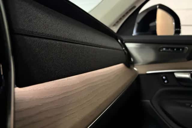 Volvo XC90 (2025) thumbnail 43