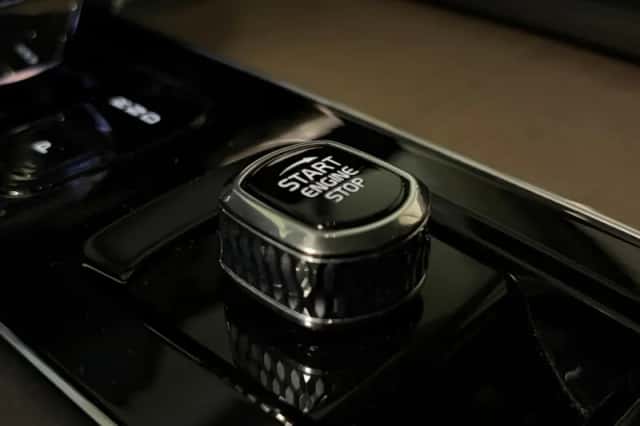 Volvo XC90 (2025) thumbnail 50