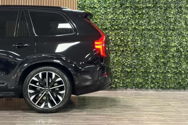 Volvo XC90 (2025) thumbnail 7