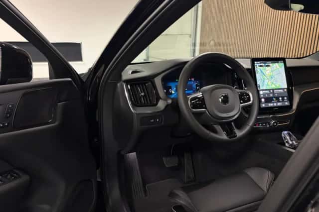 Volvo XC60 (2025) thumbnail 19