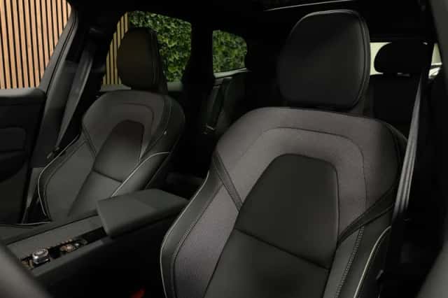 Volvo XC60 (2025) thumbnail 20