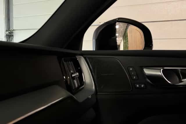 Volvo XC60 (2025) thumbnail 42