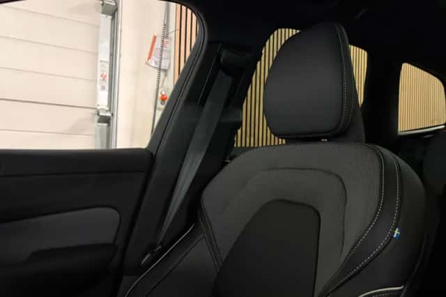 Volvo XC60 (2025) thumbnail 44