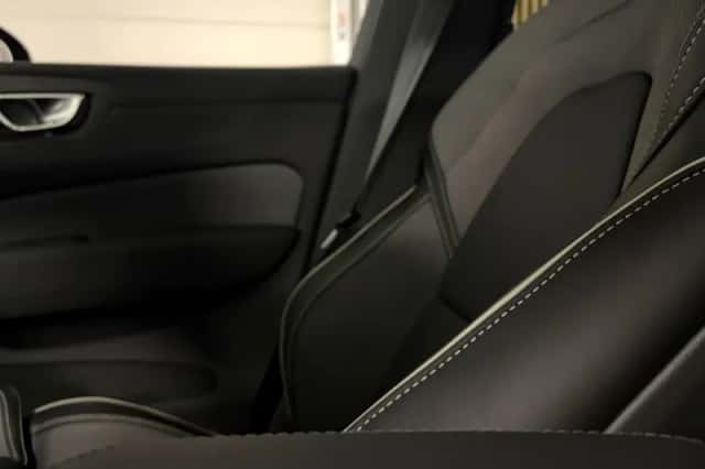 Volvo XC60 (2025) thumbnail 45