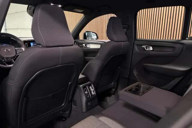 Volvo XC40 (2022) thumbnail 13