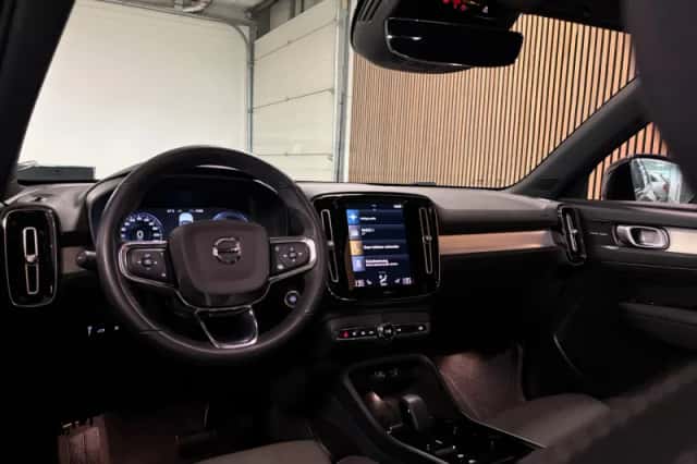Volvo XC40 (2022) thumbnail 16