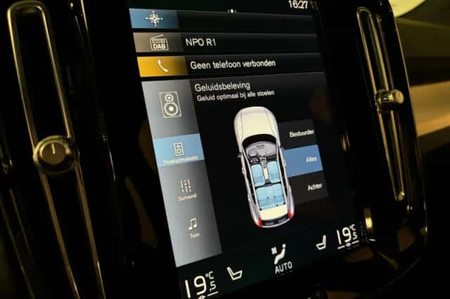 Volvo XC40 (2022) thumbnail 27