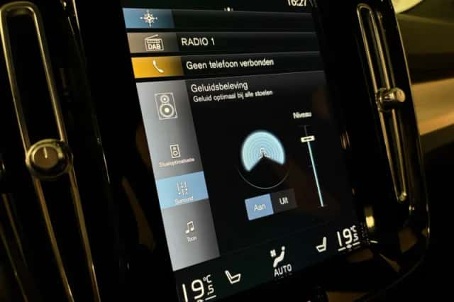 Volvo XC40 (2022) thumbnail 28