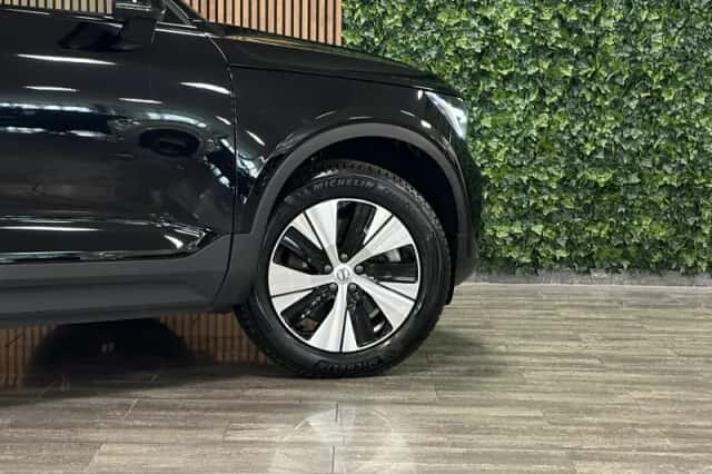 Volvo XC40 (2022) thumbnail 4