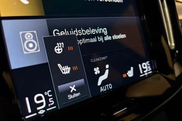 Volvo XC40 (2022) thumbnail 33