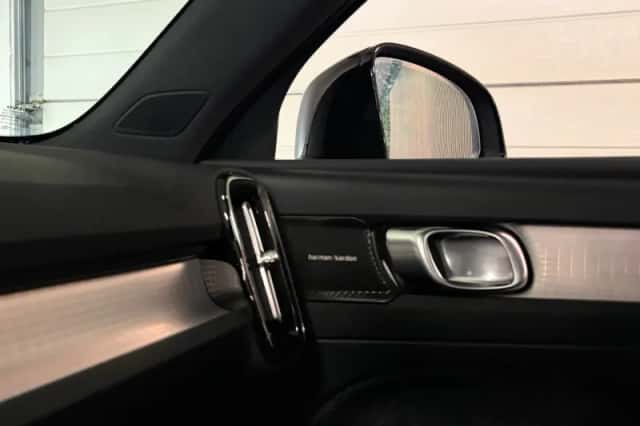 Volvo XC40 (2022) thumbnail 35