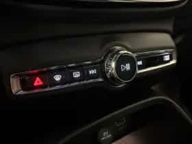 Volvo XC40 (2022) thumbnail 40