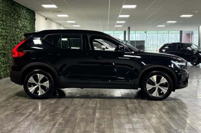 Volvo XC40 (2022) thumbnail 8