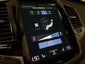 Volvo XC90 (2022) thumbnail 42