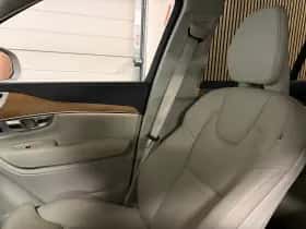 Volvo XC90 (2022) thumbnail 49