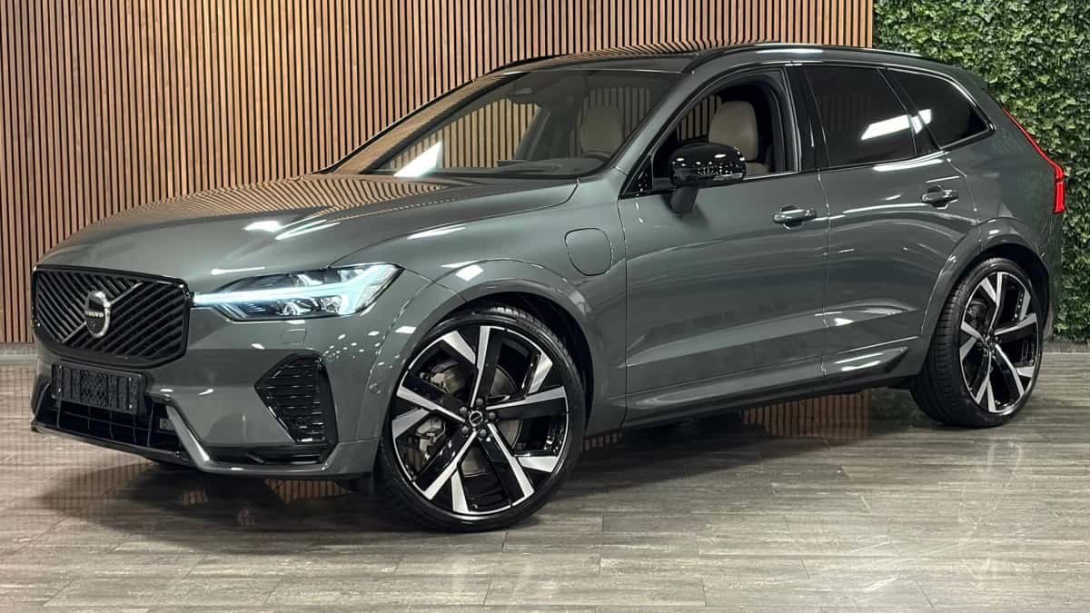 Volvo XC60 (2026) — foto 1