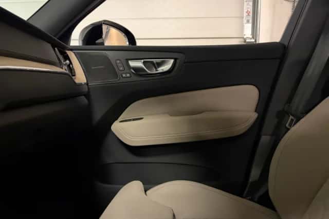 Volvo XC60 (2026) thumbnail 48