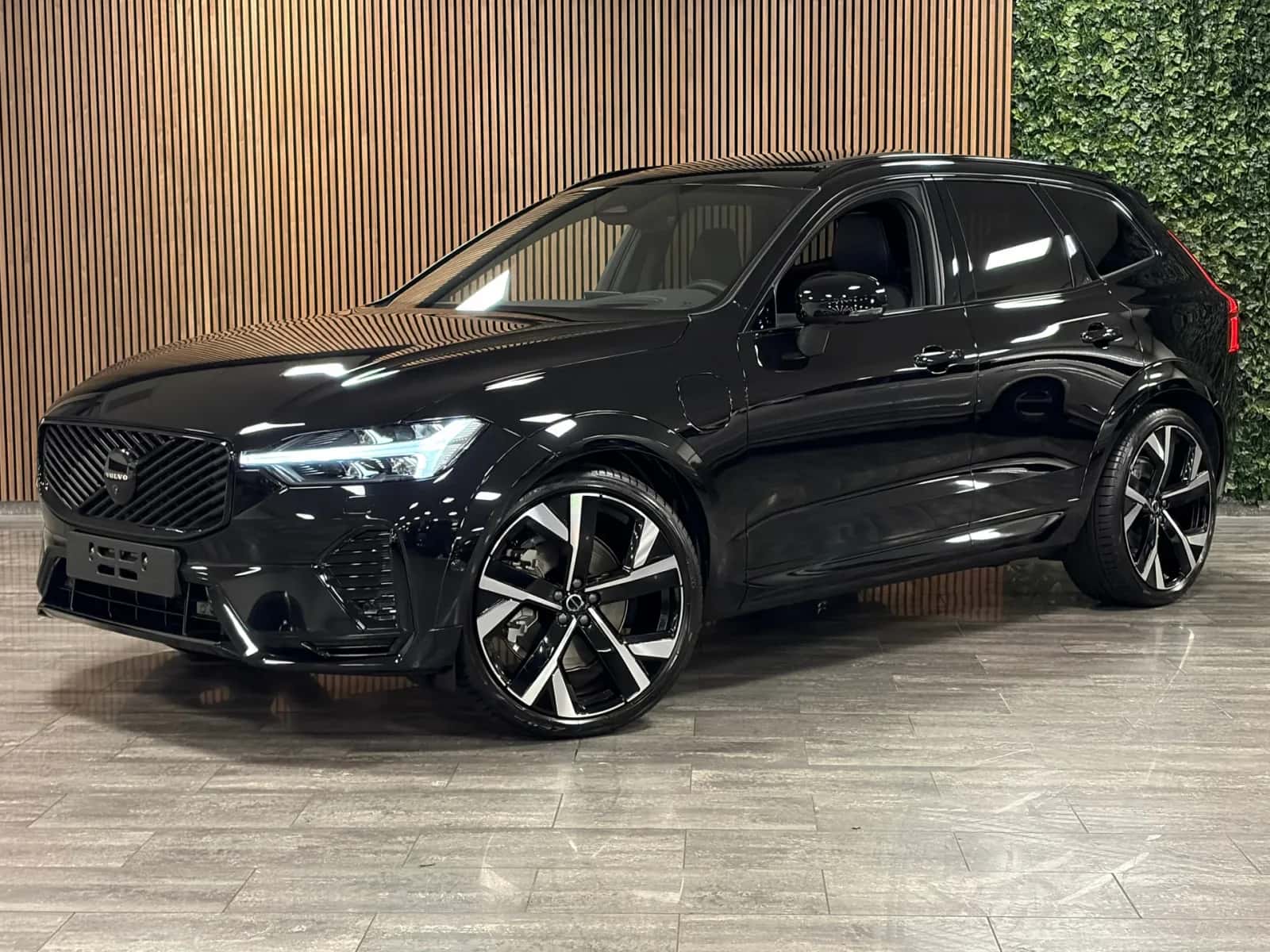 Volvo XC60 (2026) — foto 1