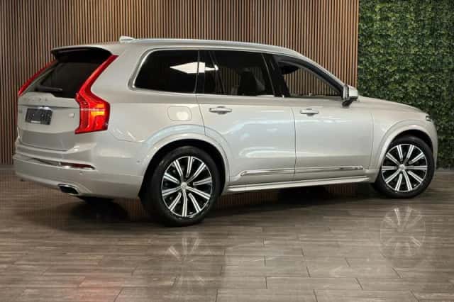 Volvo XC90 (2020) thumbnail 3