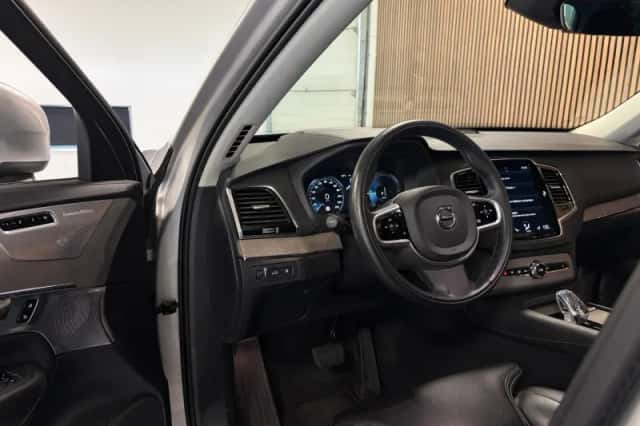 Volvo XC90 (2020) thumbnail 21