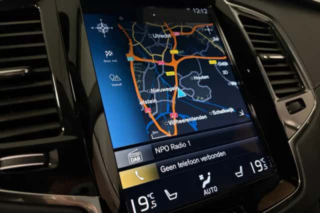 Volvo XC90 (2020) thumbnail 32