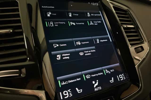 Volvo XC90 (2020) thumbnail 33