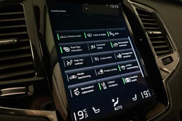 Volvo XC90 (2020) thumbnail 34