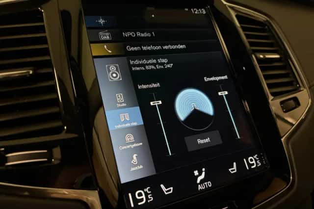 Volvo XC90 (2020) thumbnail 40