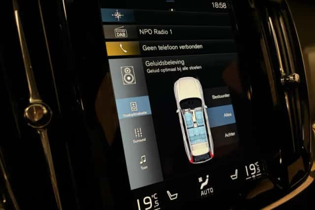 Volvo V90 (2021) thumbnail 32