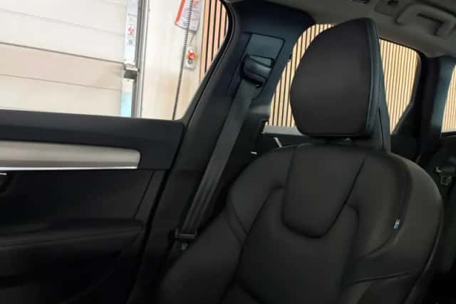 Volvo V90 (2021) thumbnail 44