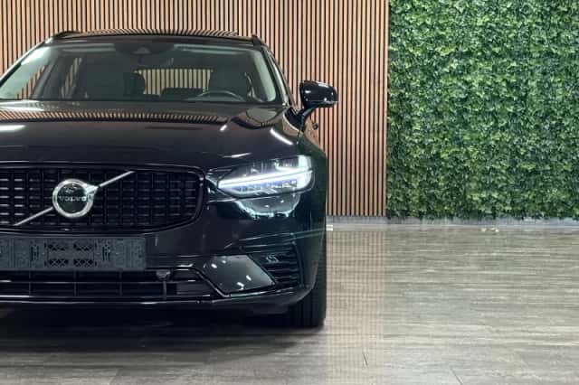 Volvo V90 (2021) thumbnail 10
