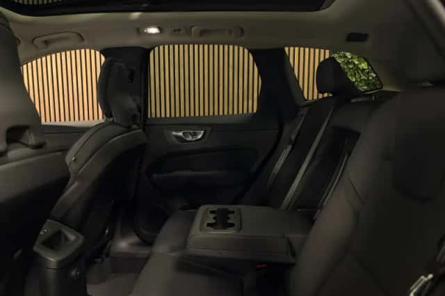 Volvo XC60 (2025) thumbnail 15