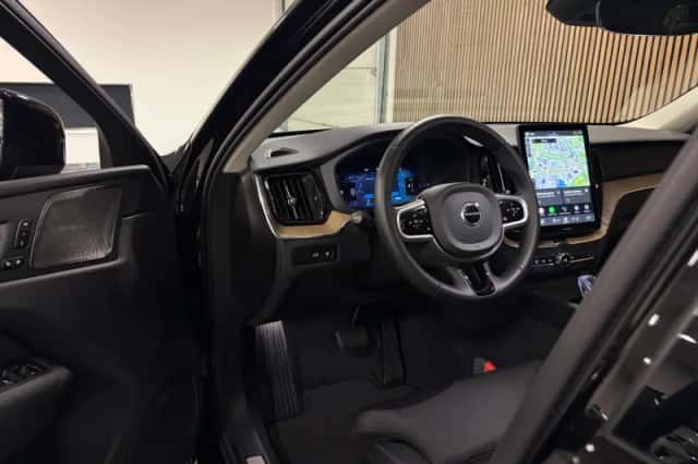 Volvo XC60 (2025) thumbnail 19