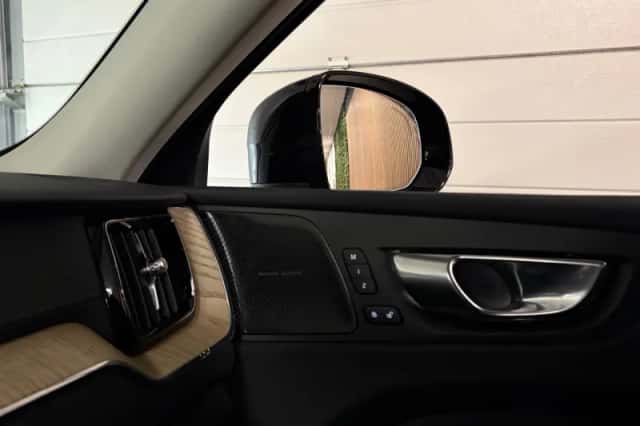 Volvo XC60 (2025) thumbnail 42