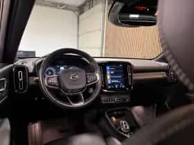 Volvo XC40 (2018) thumbnail 19