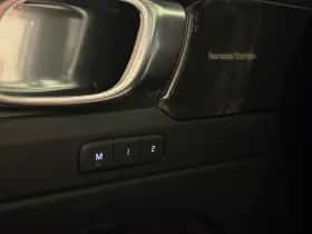 Volvo XC40 (2018) thumbnail 49