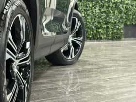 Volvo XC40 (2018) thumbnail 9
