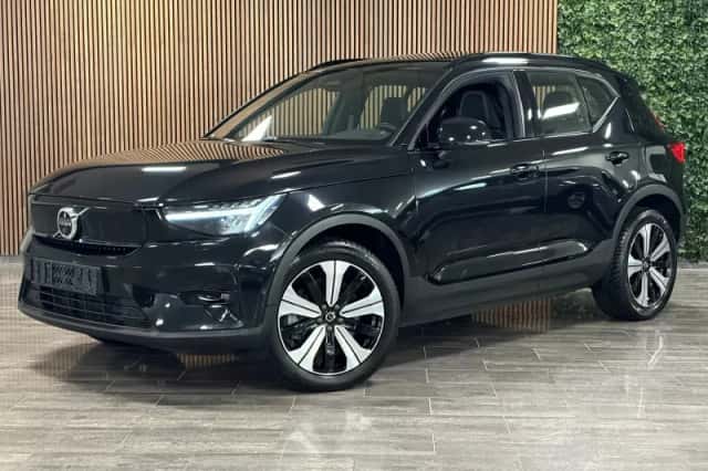 Volvo XC40 (2023) thumbnail 1