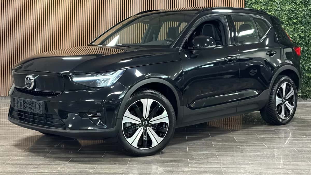 Volvo XC40 (2023) — foto 1