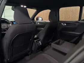 Volvo XC40 (2023) thumbnail 6