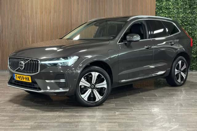 Volvo XC60 (2023) thumbnail 1