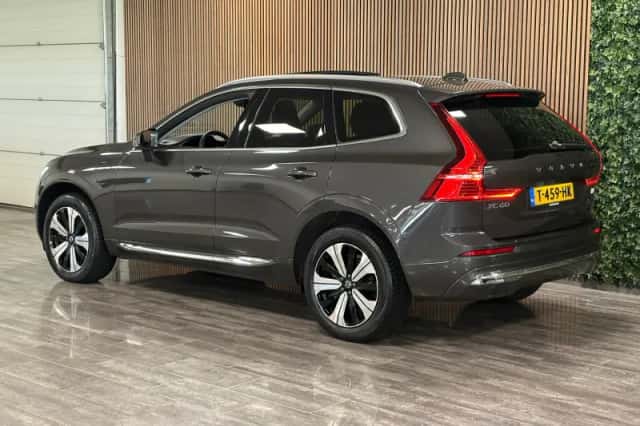 Volvo XC60 (2023) thumbnail 5