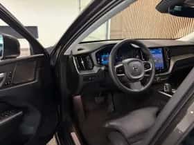 Volvo XC60 (2023) thumbnail 7