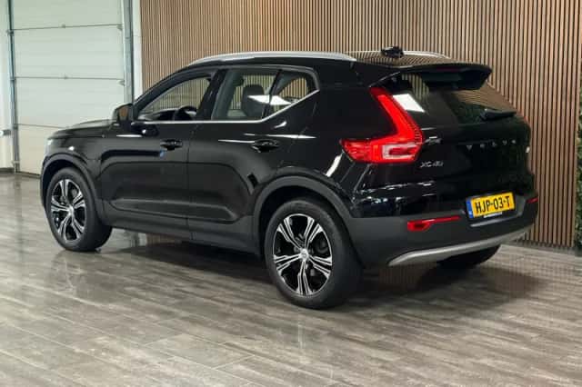 Volvo XC40 (2020) thumbnail 5