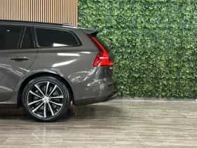 Volvo V60 (2024) thumbnail 4