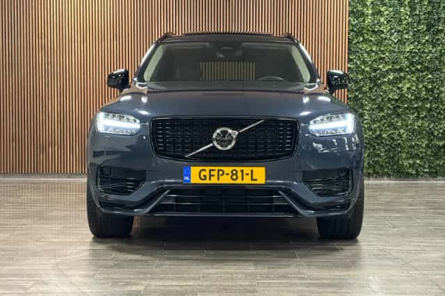 Volvo XC90 (2024) thumbnail 2