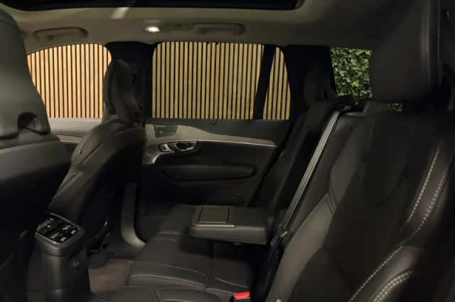 Volvo XC90 (2024) thumbnail 17