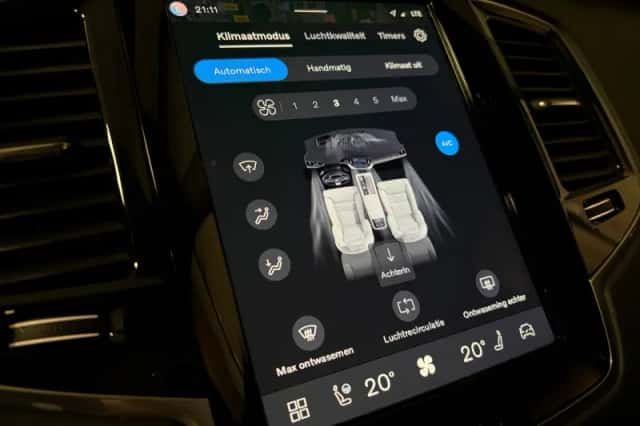 Volvo XC90 (2024) thumbnail 42